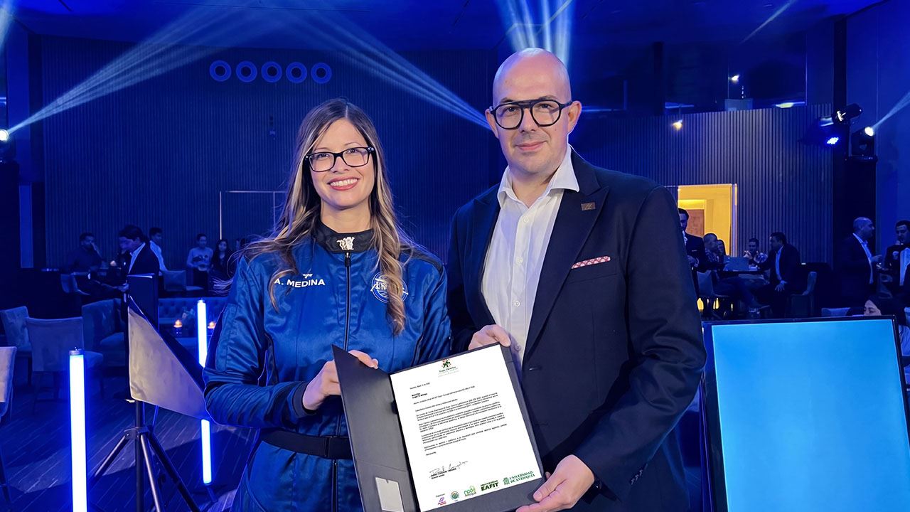 FGSI AMLAT at "Astronaut Teacher" Launch